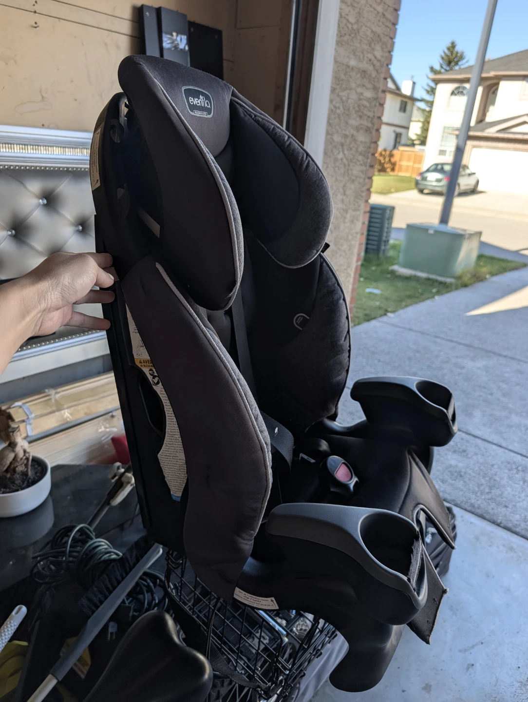 Evenflo Harness Booster Car Seat - photo 2
