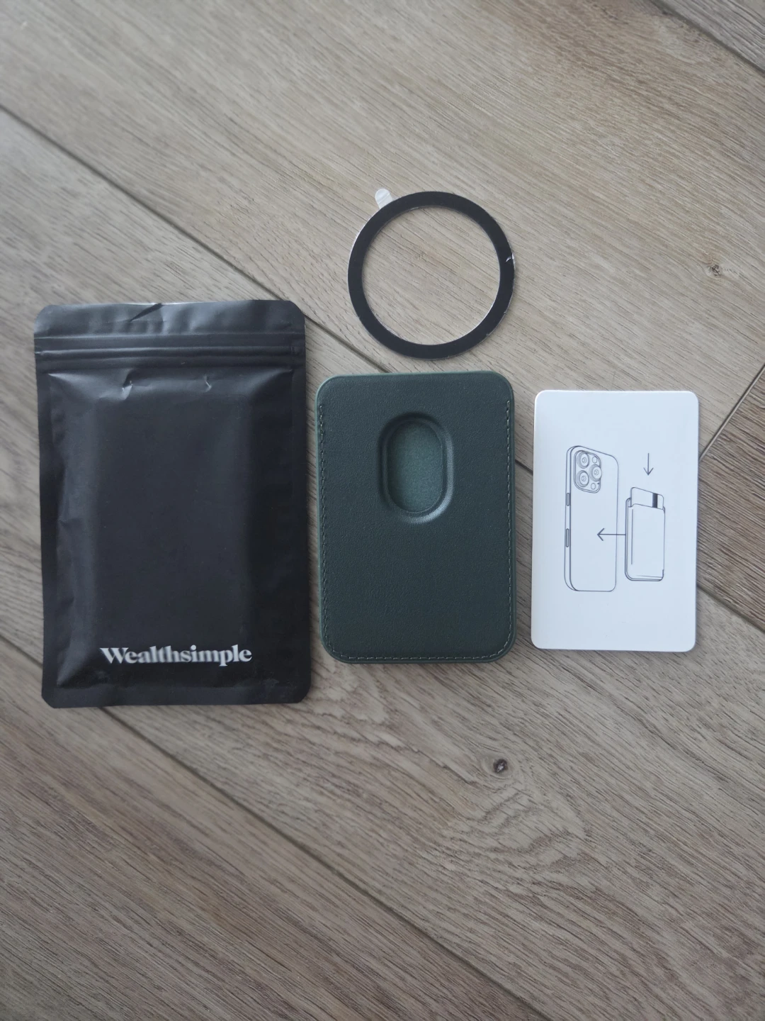 Wealthsimple Magnetic Card Wallet for iPhone 17 - photo 2