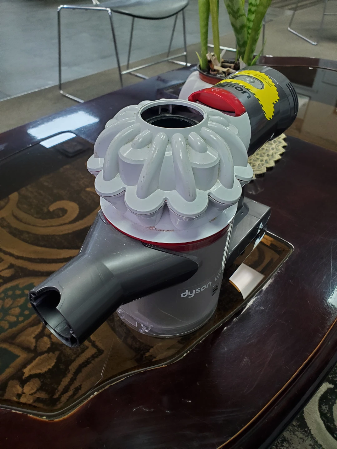 Dyson V7 Trigger Handheld Vacuum - photo 3