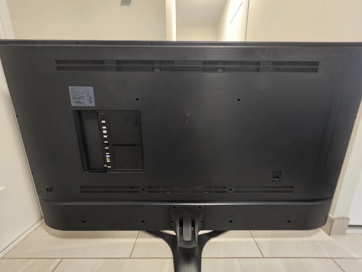 Samsung 65-inch Smart TV - photo 2