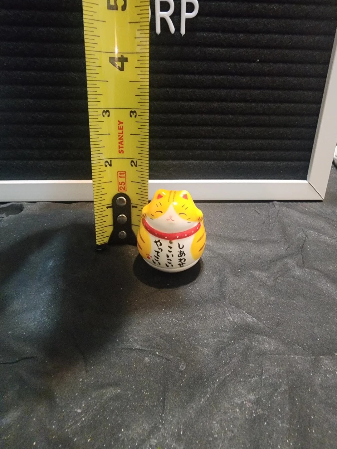 Small Japanese Lucky Cat Figurine - photo 5