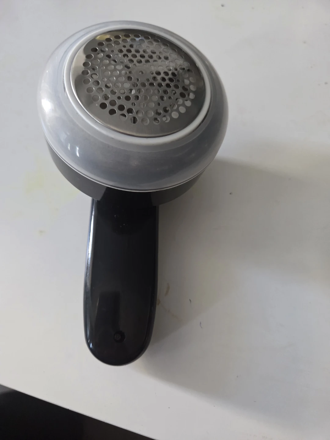 Electric Fabric Shaver - photo 3
