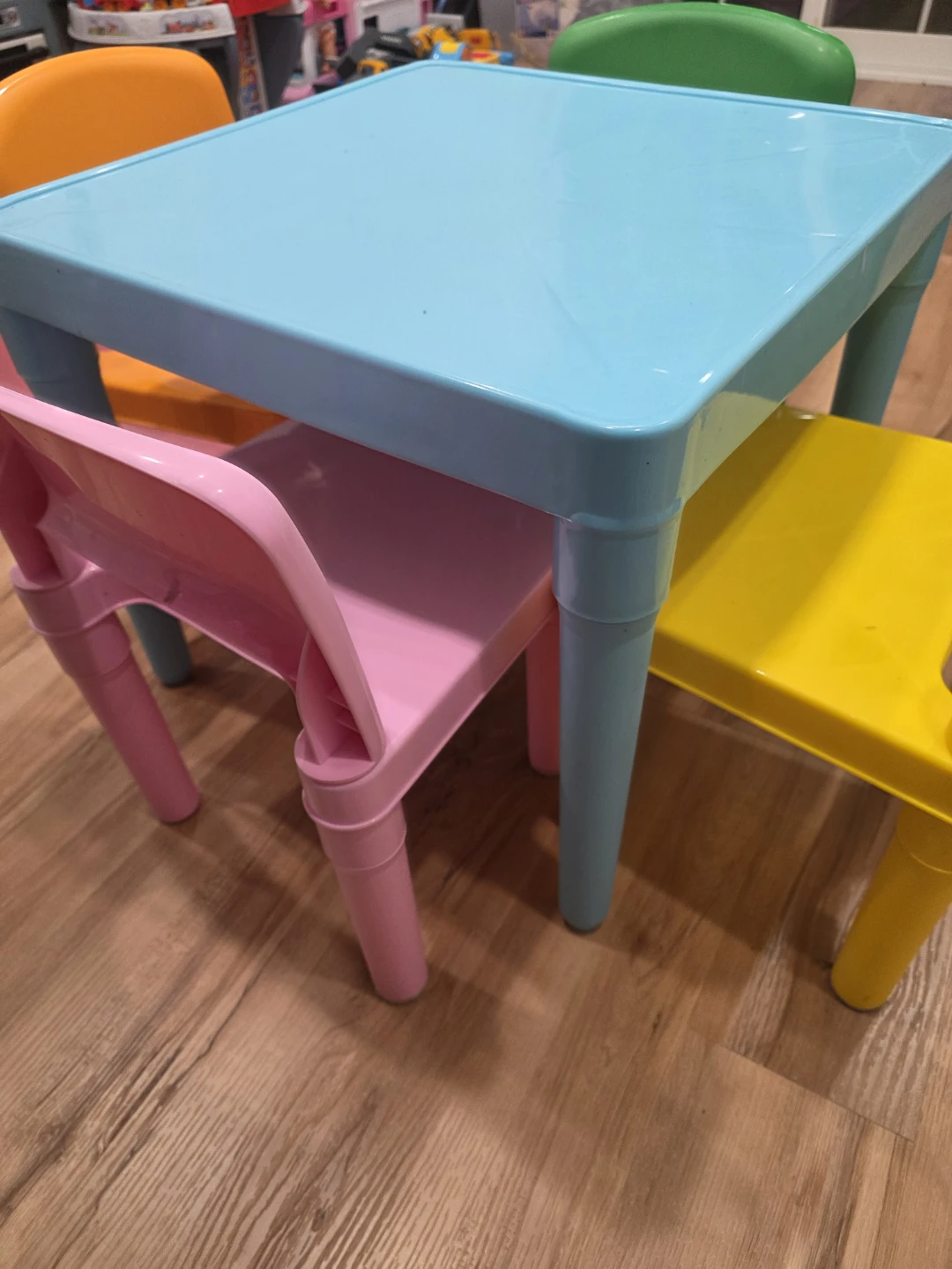 Kids Plastic Activity Table and Four Chairs - photo 5