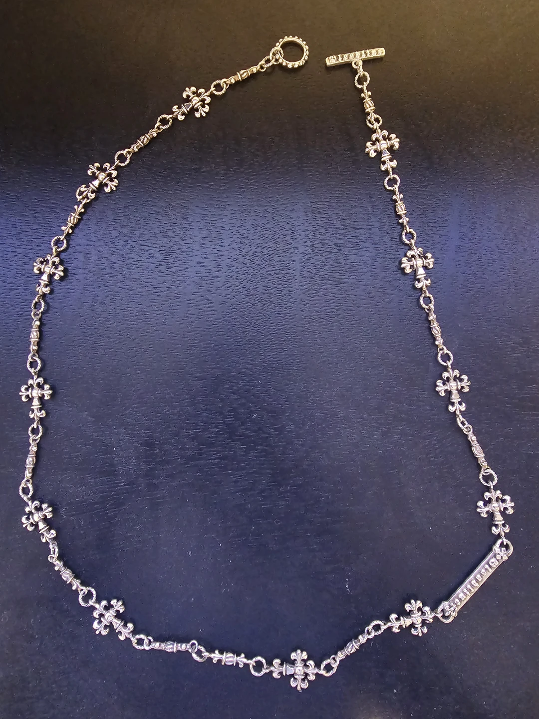 Vintage bloodline design Fleur-de-lis Necklace