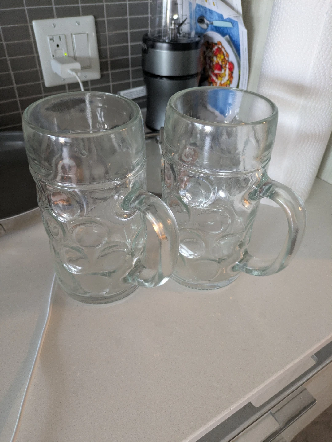 Two Erdinger Weissbier Glass Mugs - photo 2