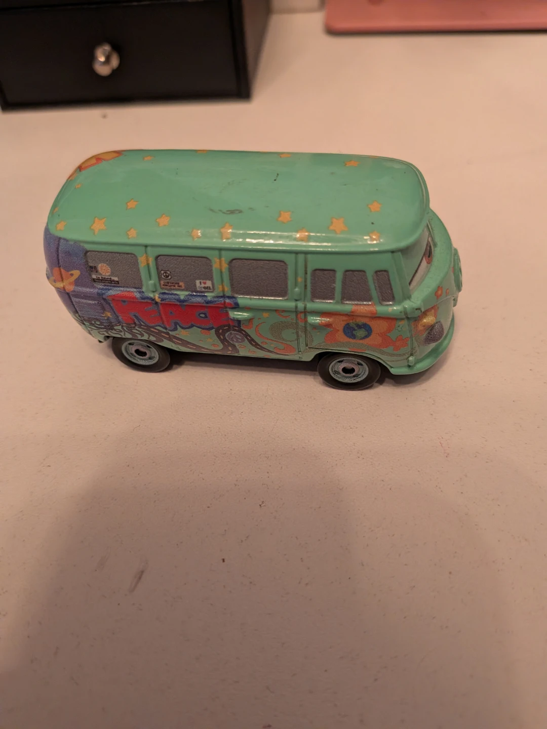 Disney Pixar Cars Fillmore Die-Cast Van - photo 3