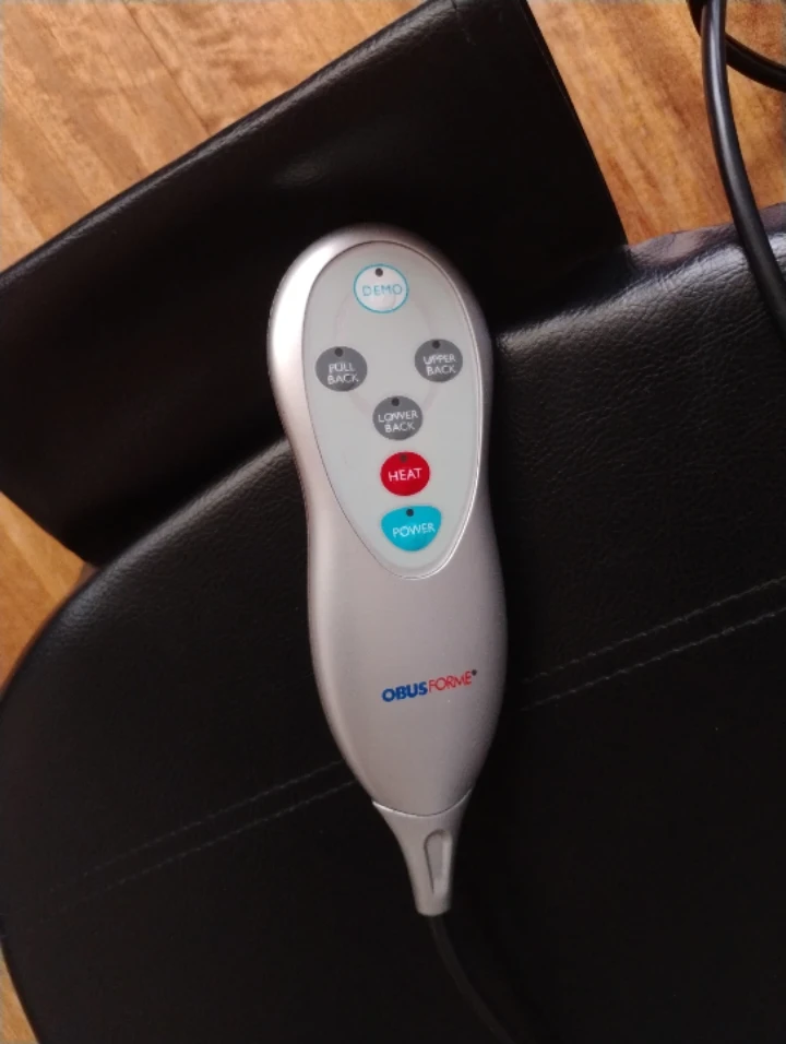 ObusForme Shiatsu Massaging Cushion - photo 3