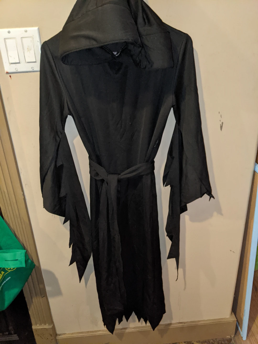 Ghost Face Costume Set