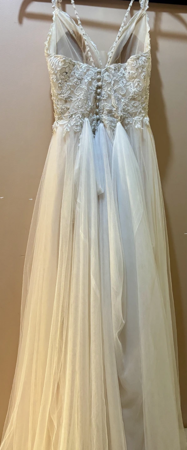 The bridal gallery couture ivory lace and tulle wedding dress - photo 5
