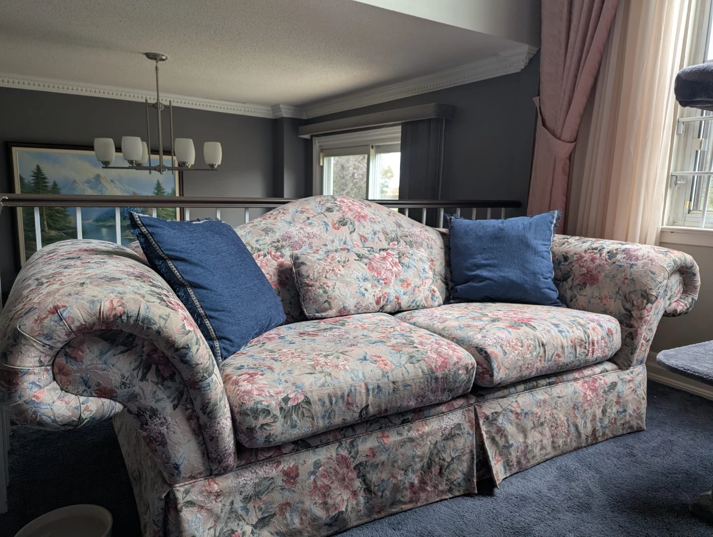 FREE FURNITURE - photo 3