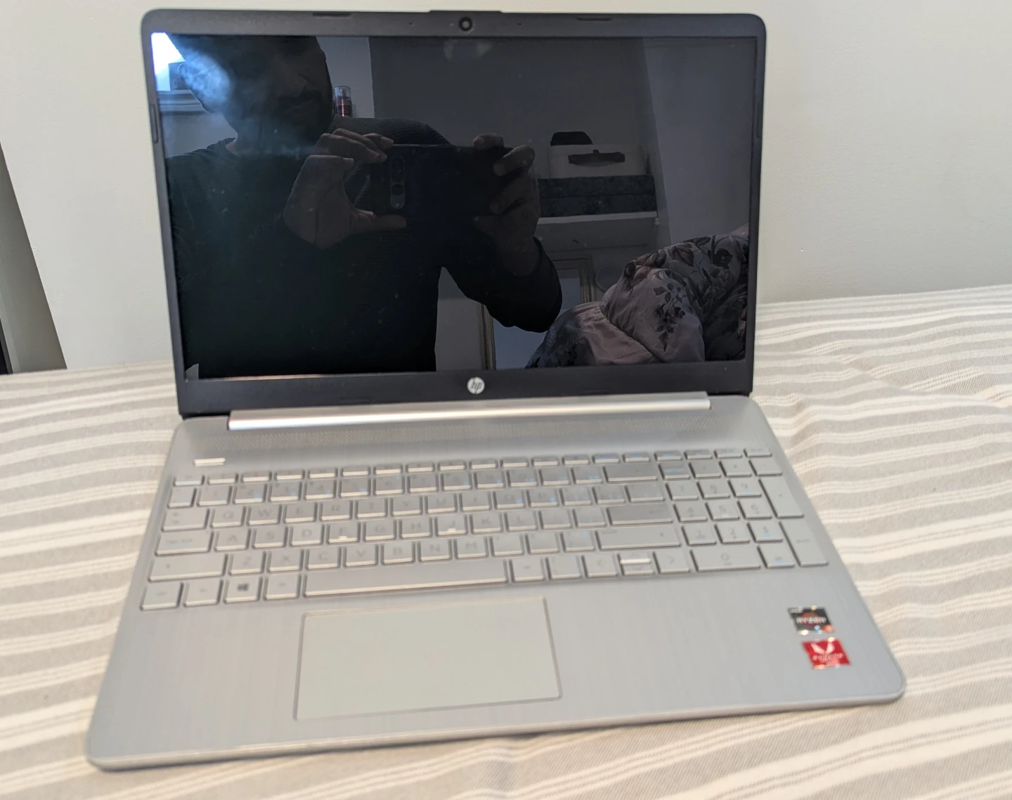 HP touchscreen Laptop AMD Ryzen 5 16GB RAM