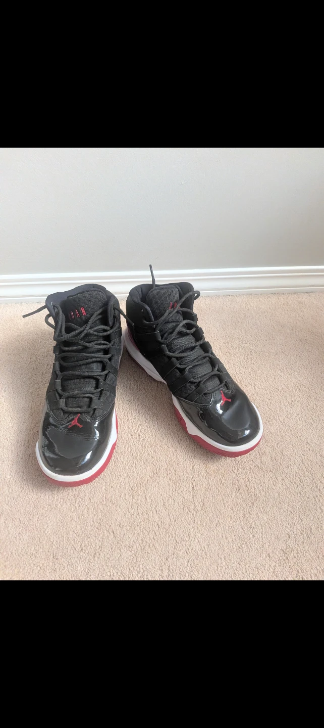 Jordan Max Aura Black and Red Sneakers - photo 4