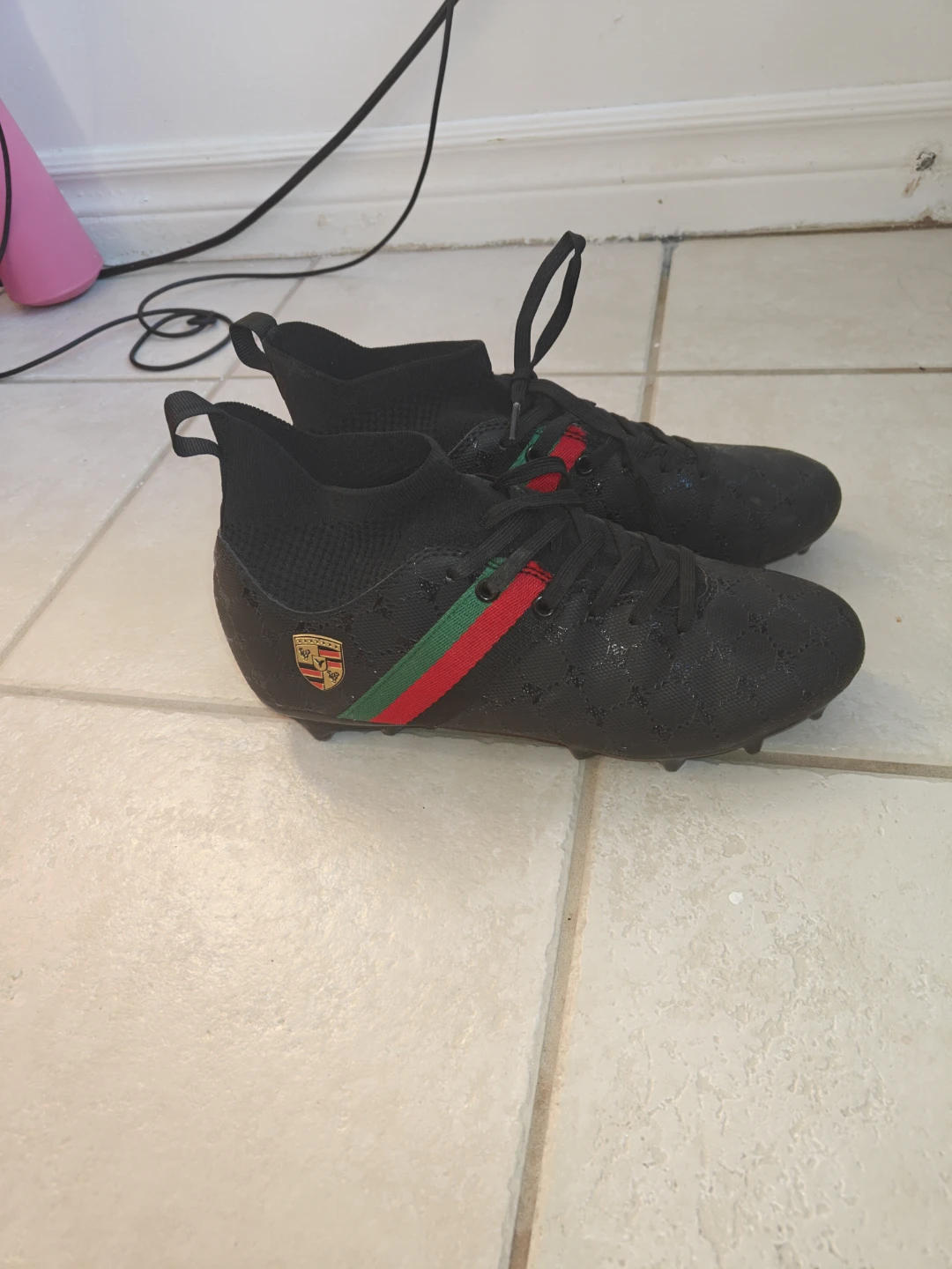 Black soccer cleats with green and red accents - photo 2
