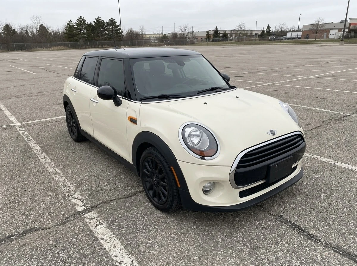 2017 Mini Cooper -  62000km ONLY. - photo 2