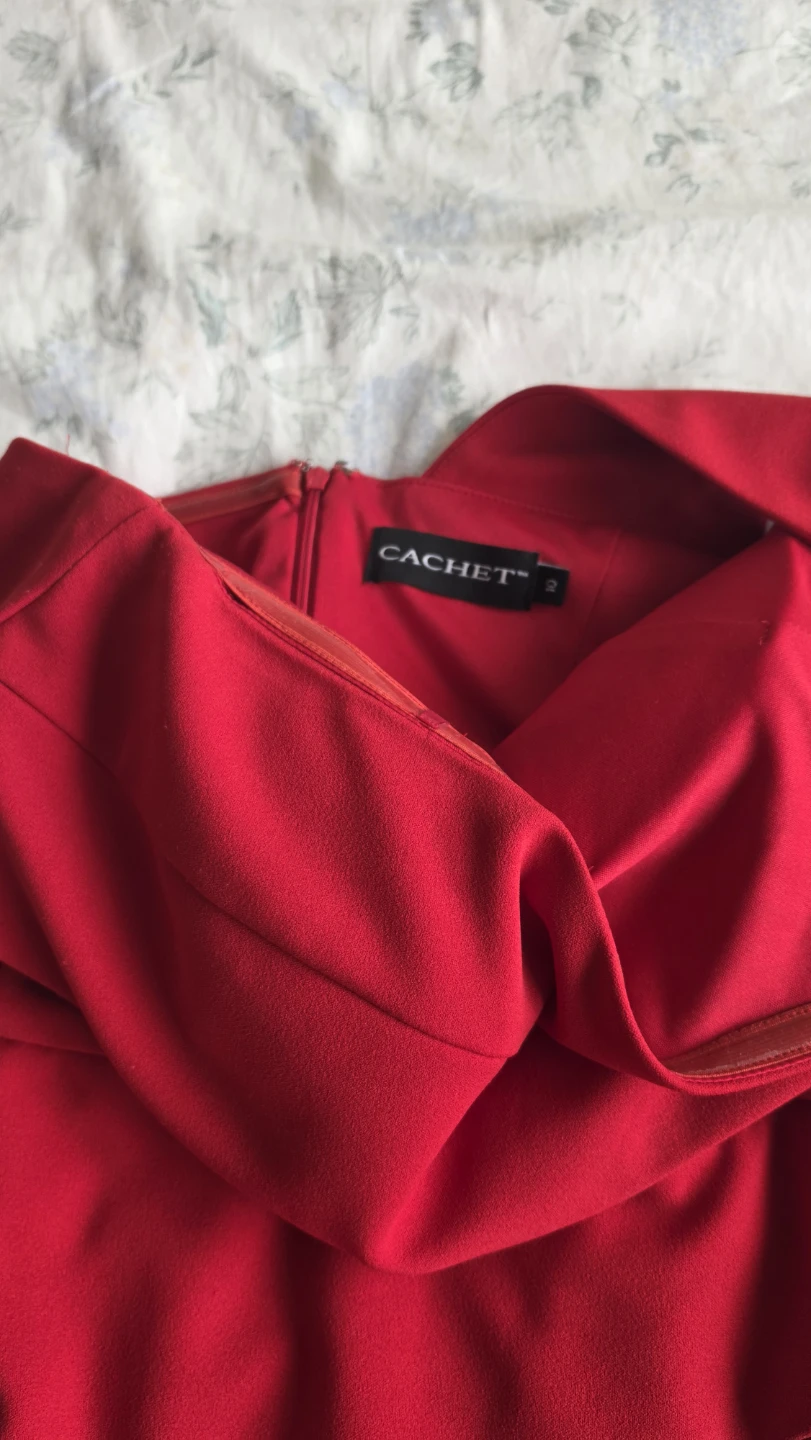 Cachet red one-shoulder dress size 10 - photo 3
