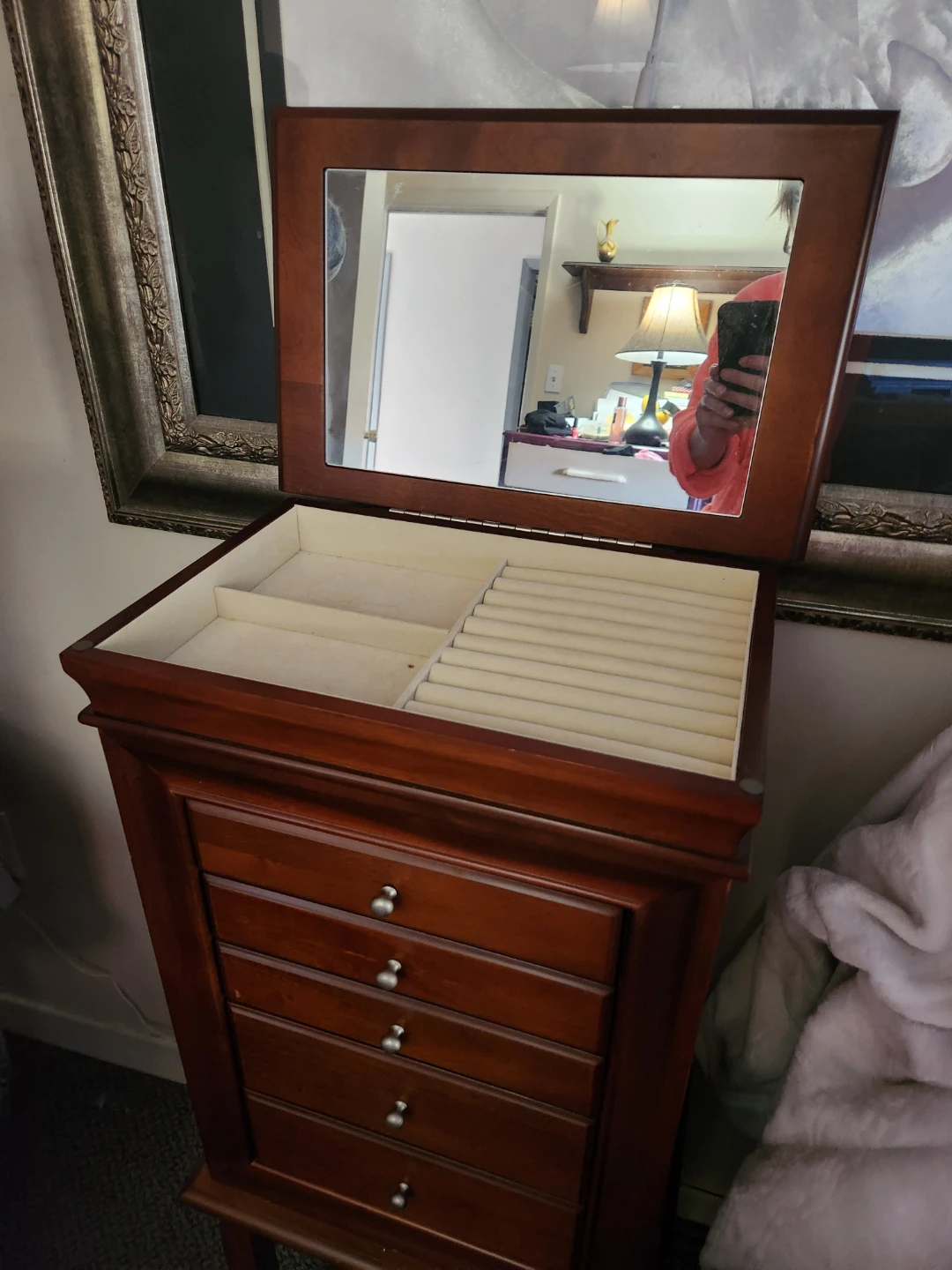 ANTIQUE JEWELRY CABINET BOWMANVILLE - photo 2