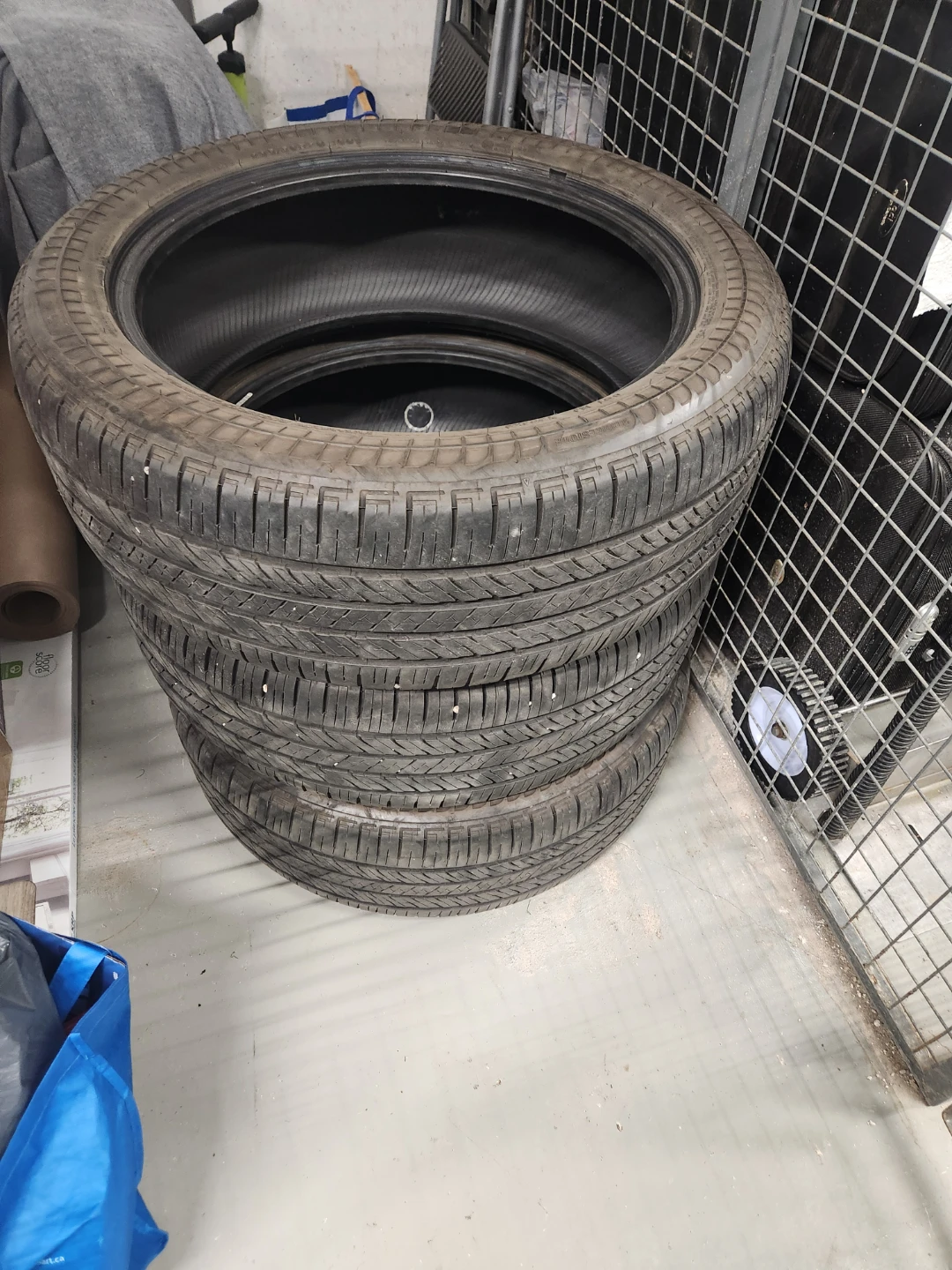 Bridgestone Alenza A/S02 235/50R20 Tires - photo 2