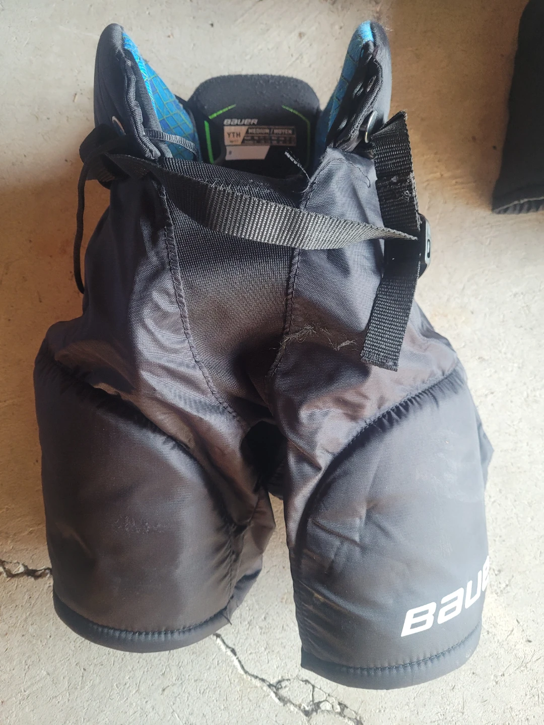 Bauer Youth Medium Hockey Pants