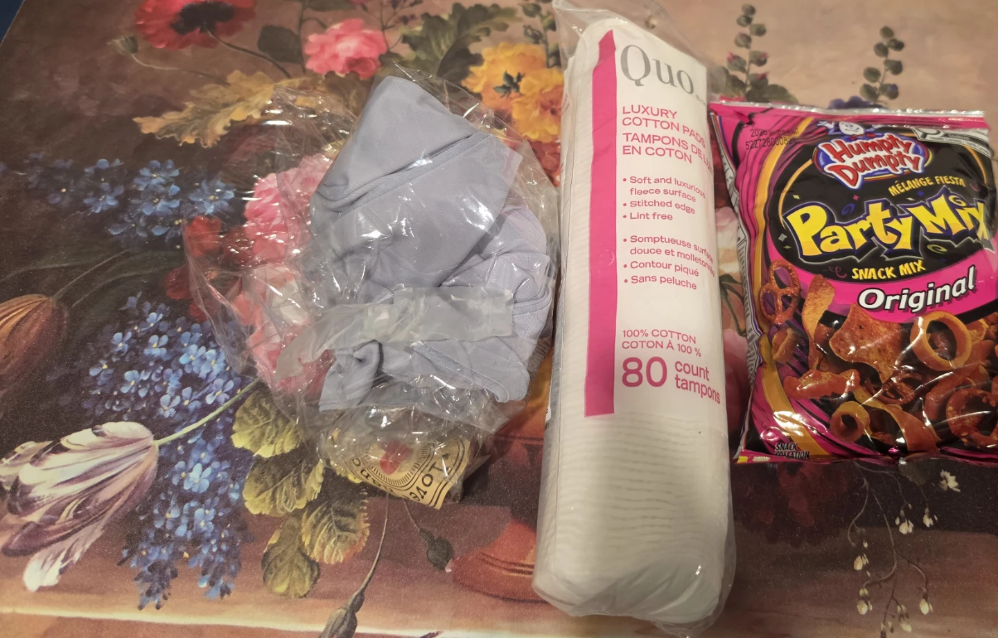 Women's Underwear L, Quo Cotton Pads, & a Snack