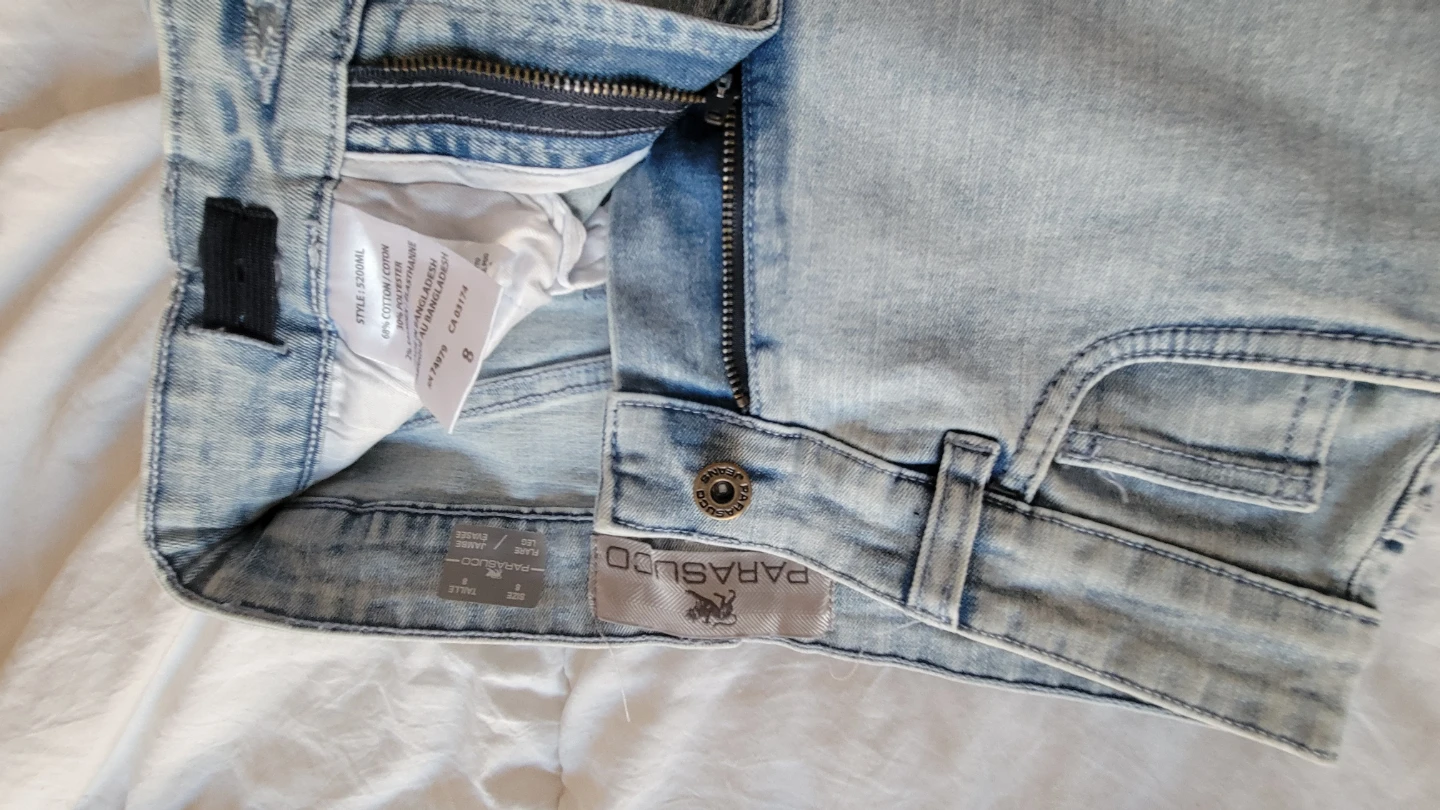 Parasuco Light Wash Flare Jeans Size 8 - photo 2