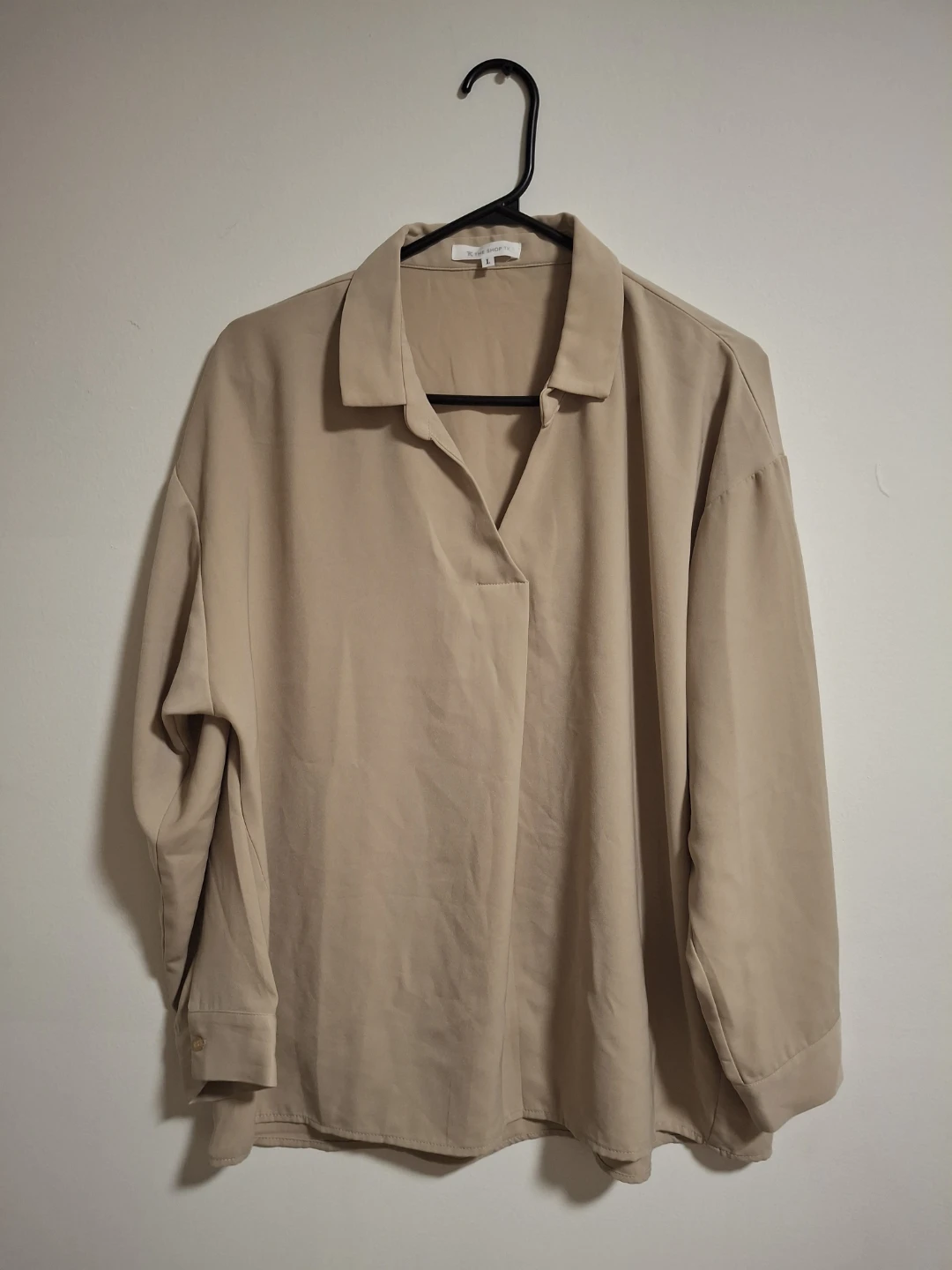 4 Various Clothing Items - photo 3