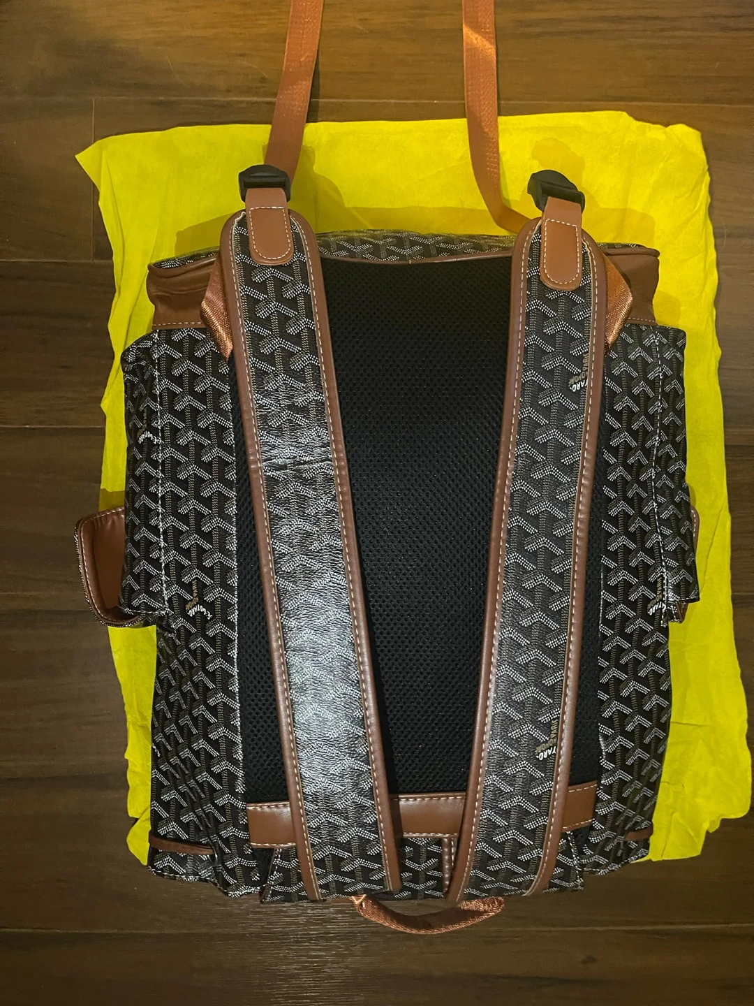 *NEGOTIABLE* Goyard Alpin backpack, black and brown available. - photo 4