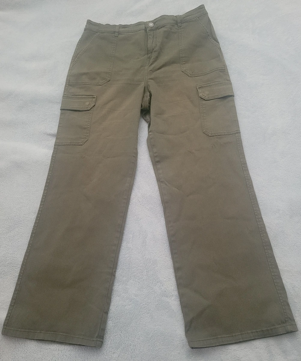 Old Navy Cargo Pants Olive Green