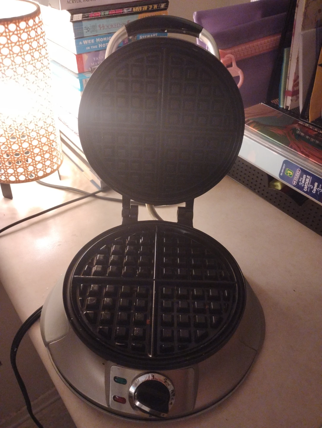 $70 Cuisinart Round Waffle Maker (Like New)