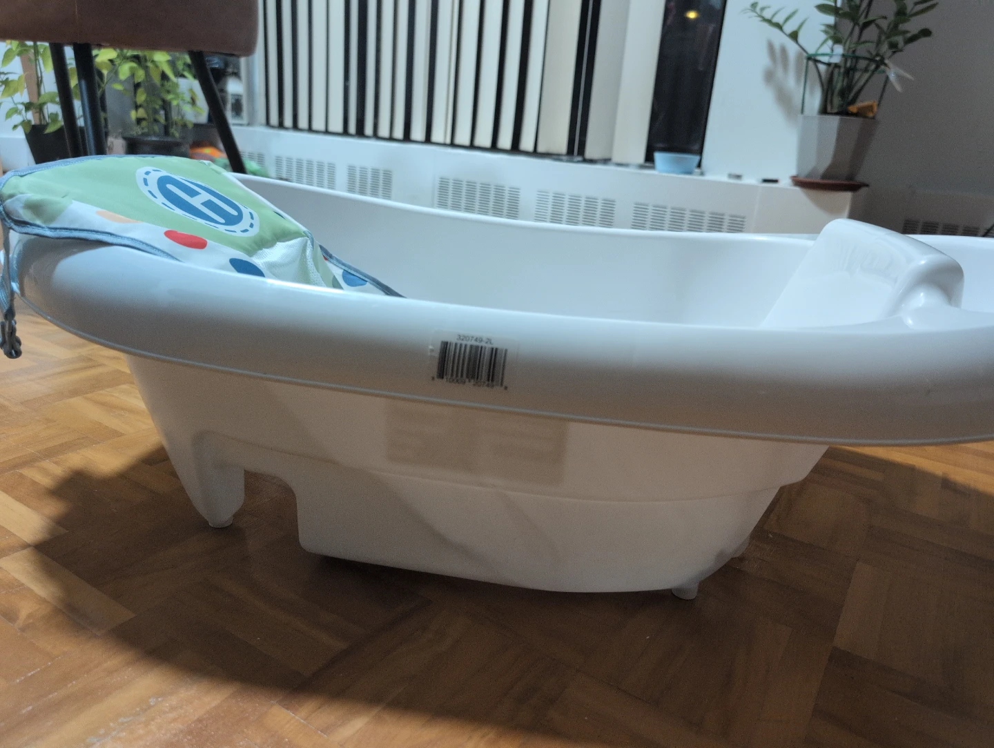 The First Years Sure Comfort Newborn to Toddler Tub - photo 2