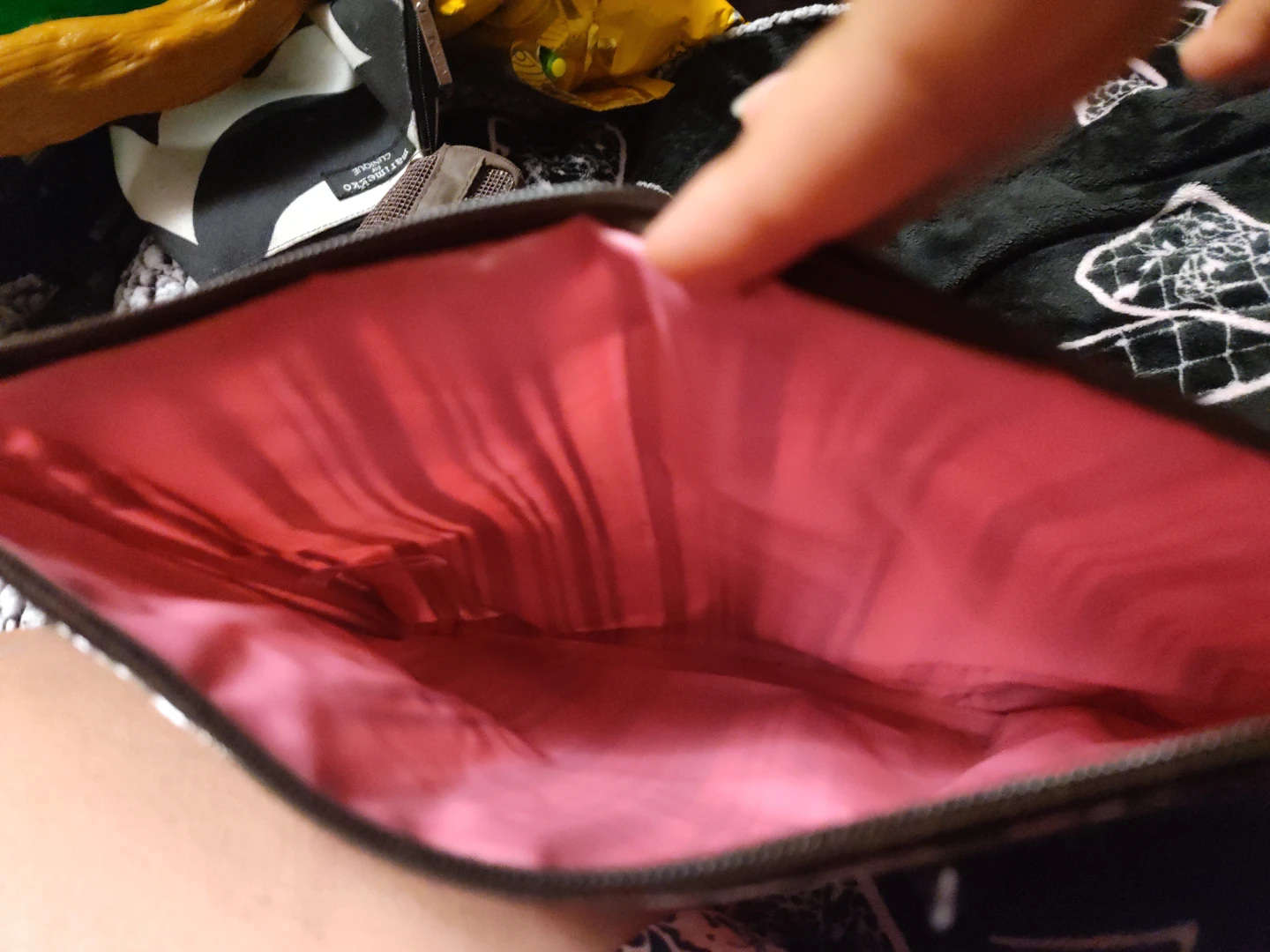 Striped Makeup Pouch - photo 2