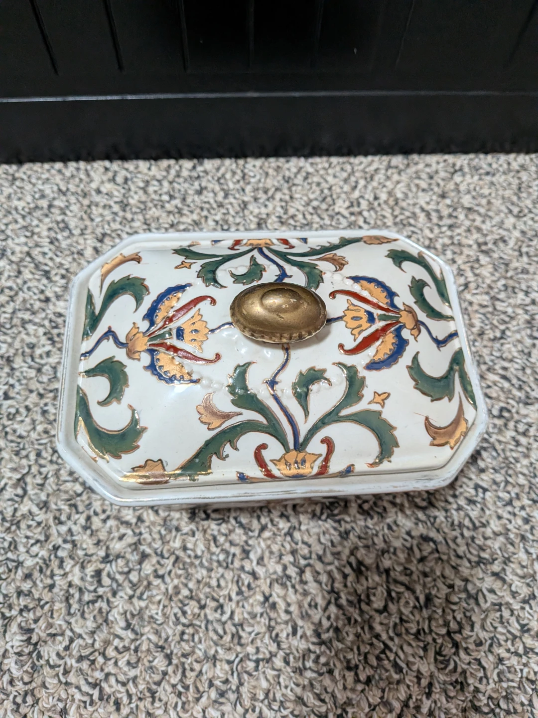 Vintage Oriental Accent Co. porcelain decorative lidded box - photo 2