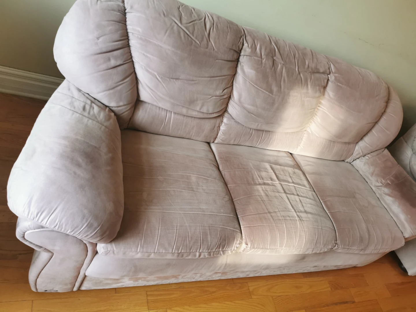 Three-seater beige couch - photo 2