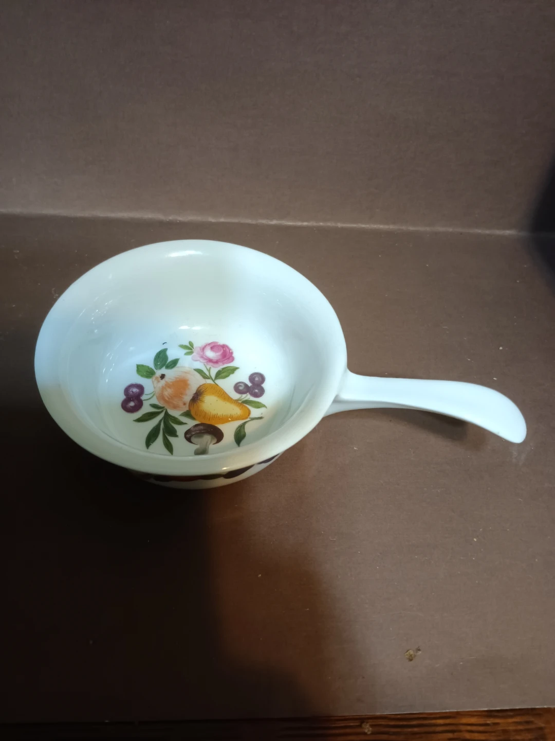 Porcelaine de Paris Handled Soup Bowl