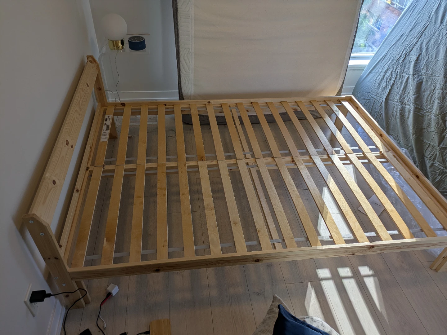 IKEA Nieden Full/Double Bedframe with slats - photo 2