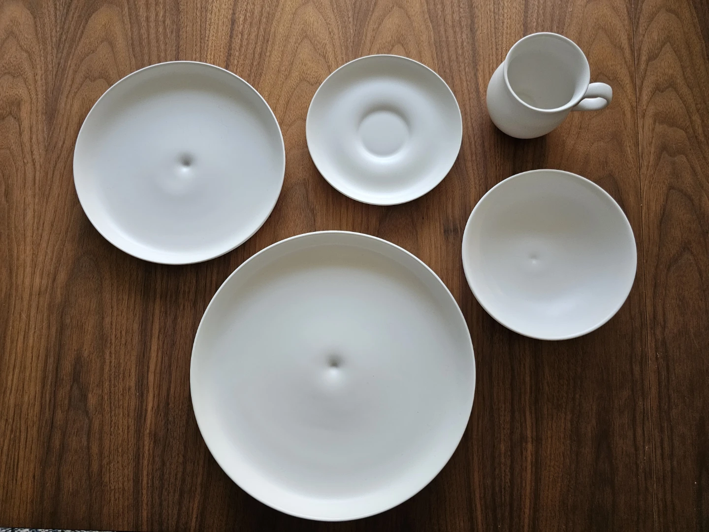 Eva Ziesel DWR Granit Dinnerware Set