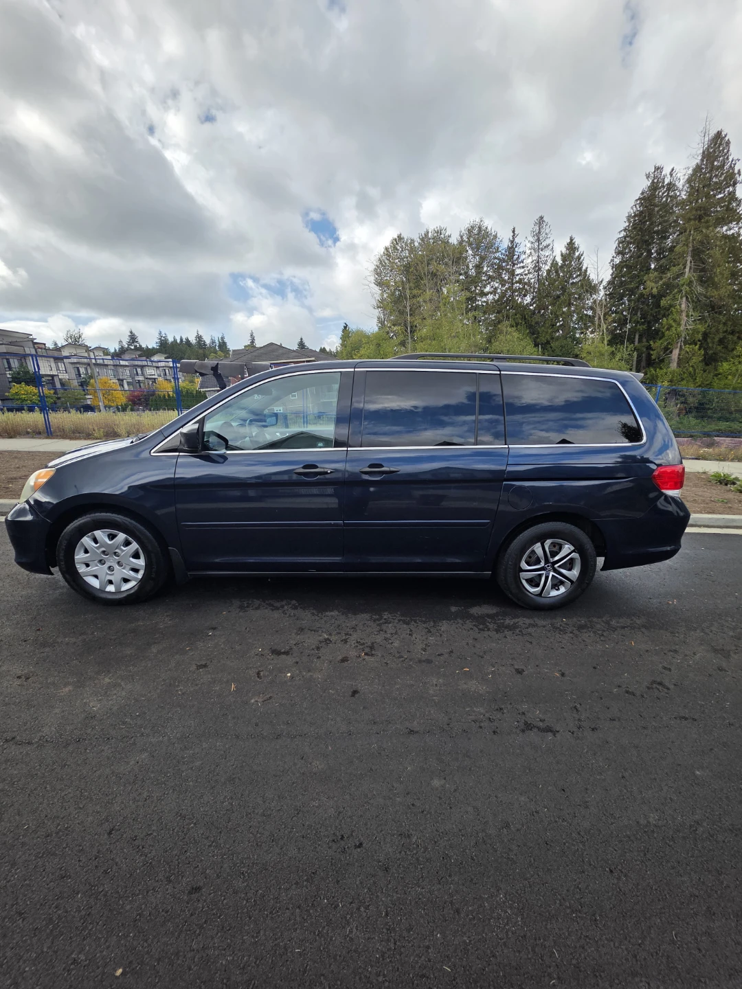 Honda Odyssey Minivan 2010 - photo 4