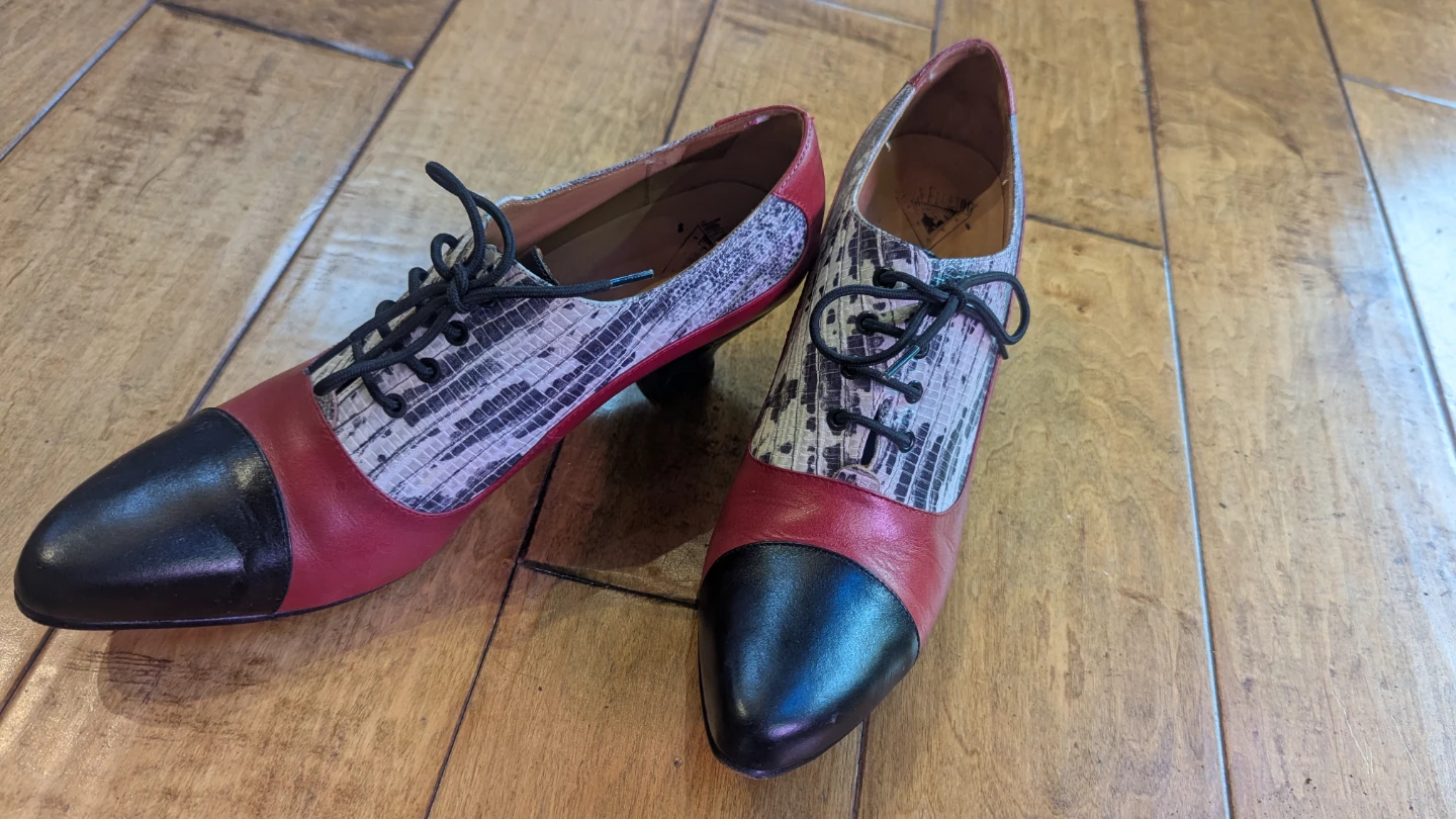 John Fluevog Lace-Up Heels Size 10 - photo 3