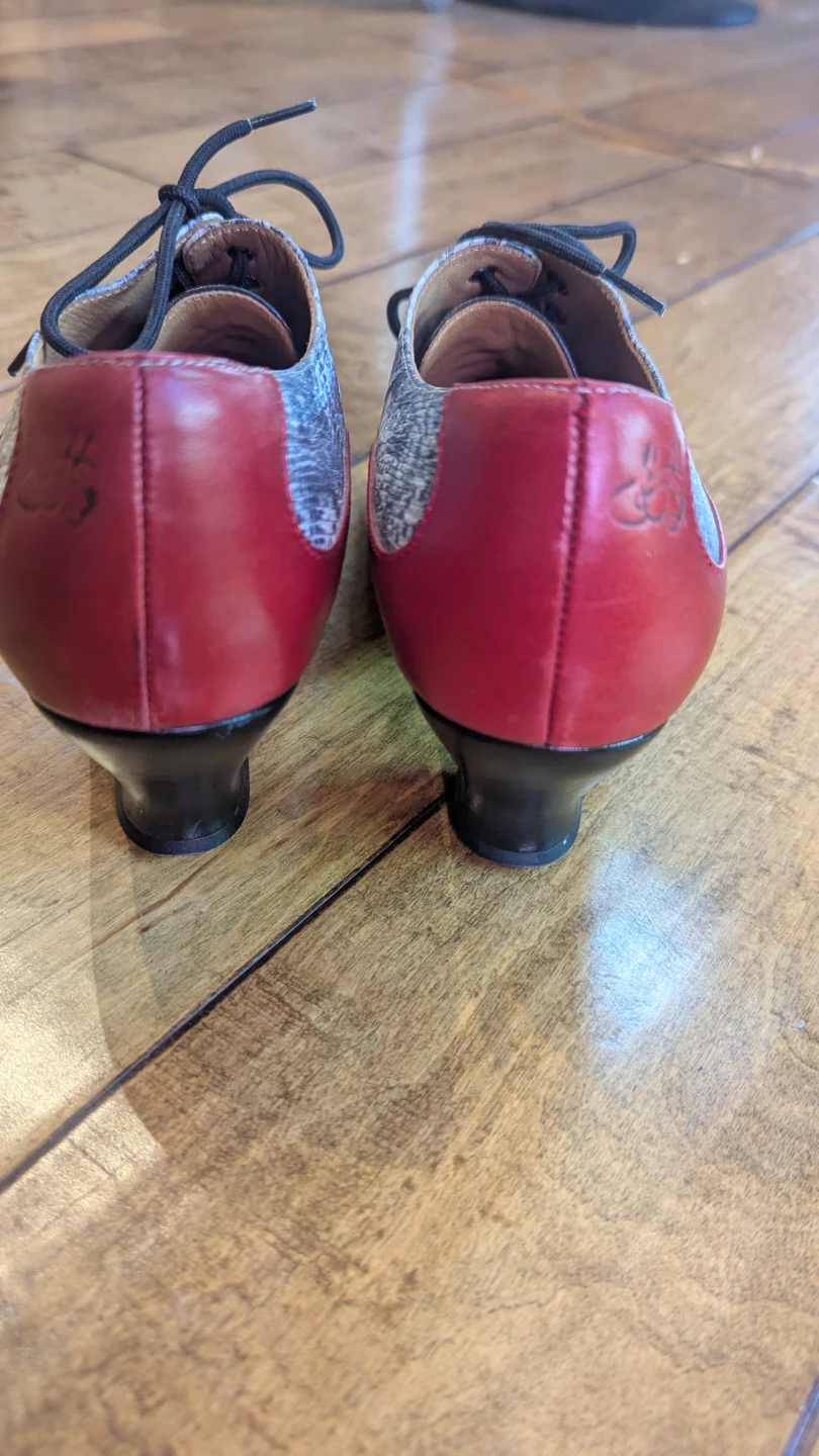 John Fluevog Lace-Up Heels Size 10 - photo 4
