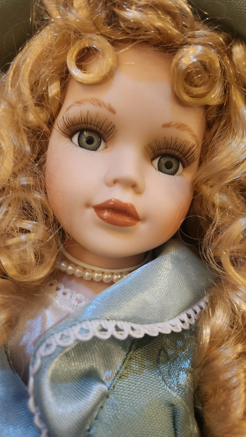 Vintage Porcelain Doll - photo 2