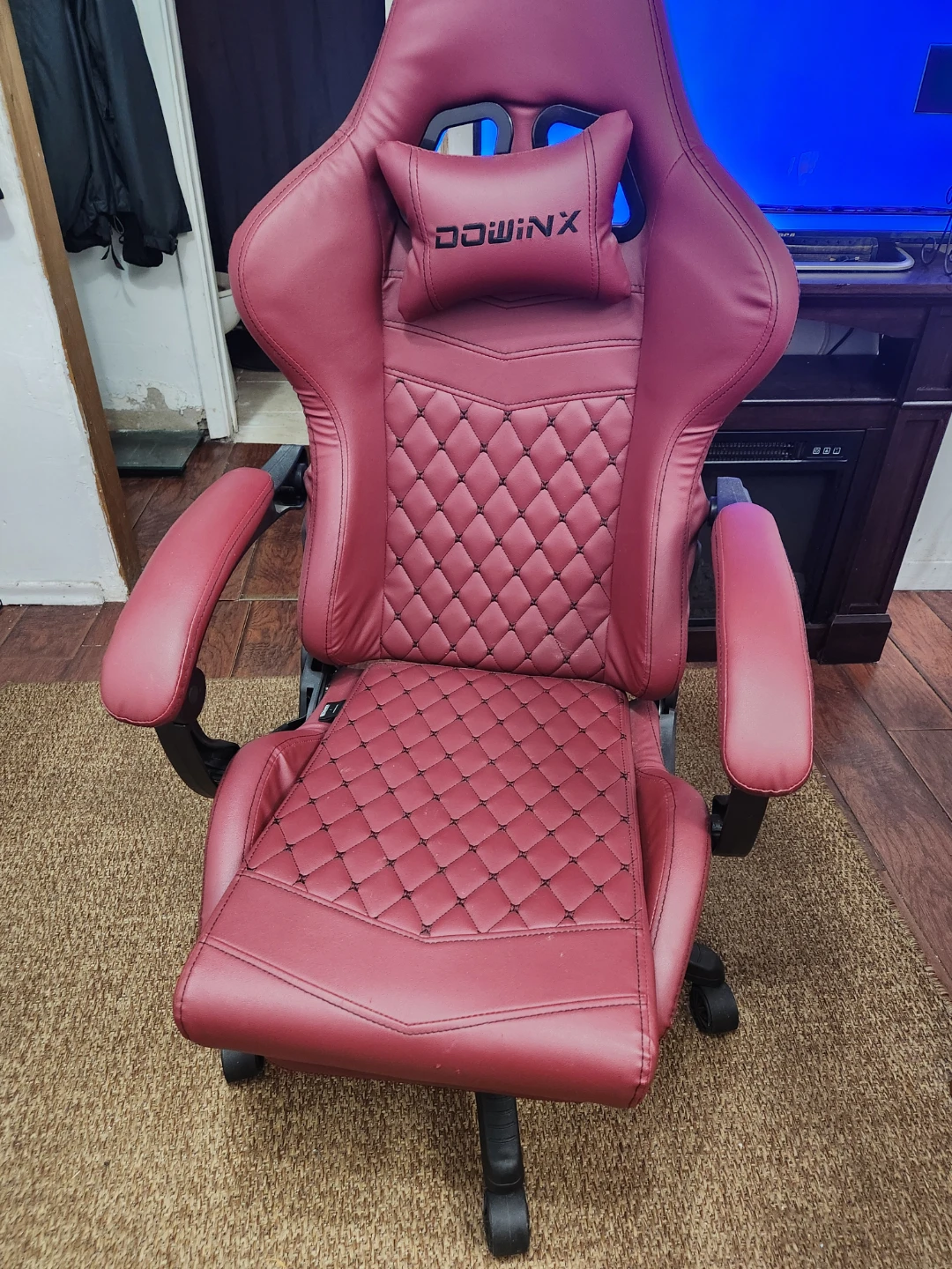 Dowinx Gaming Chair with Footrest - photo 2