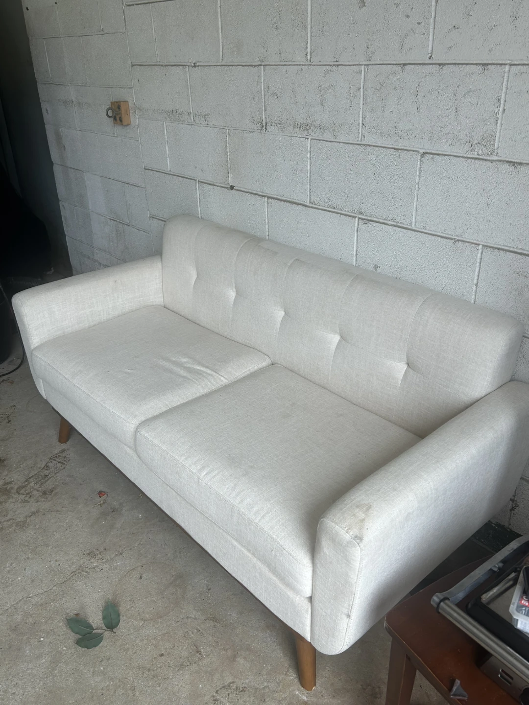 Mid-Century Modern Cream Loveseat - photo 2