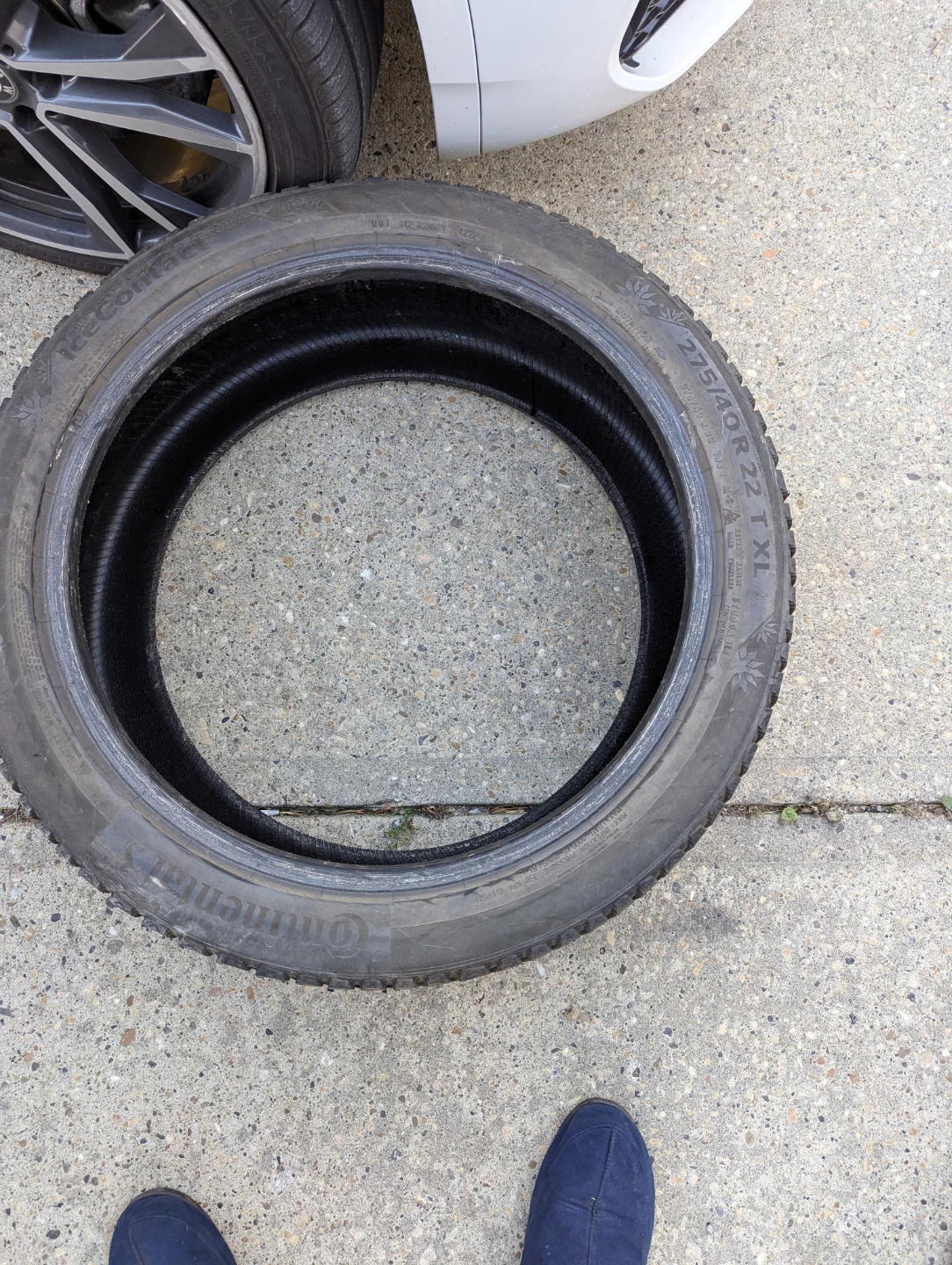 Continental IceContact Tires 275/40R22 - photo 2