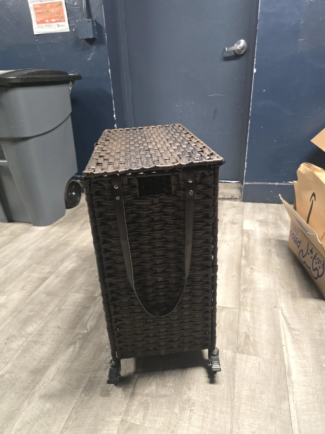 Wicker Storage Hamper with Wheels - photo 2