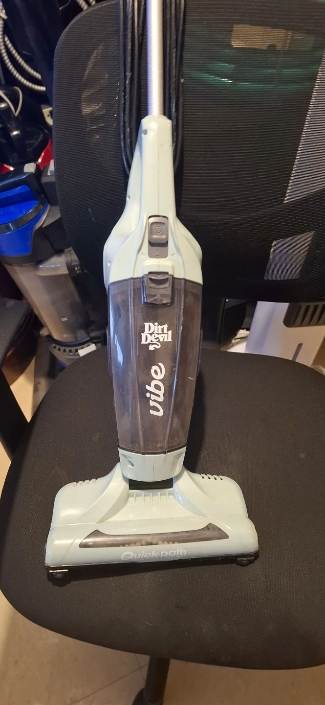 Dirt Devil Vibe Stick Vacuum SD20021 - photo 2