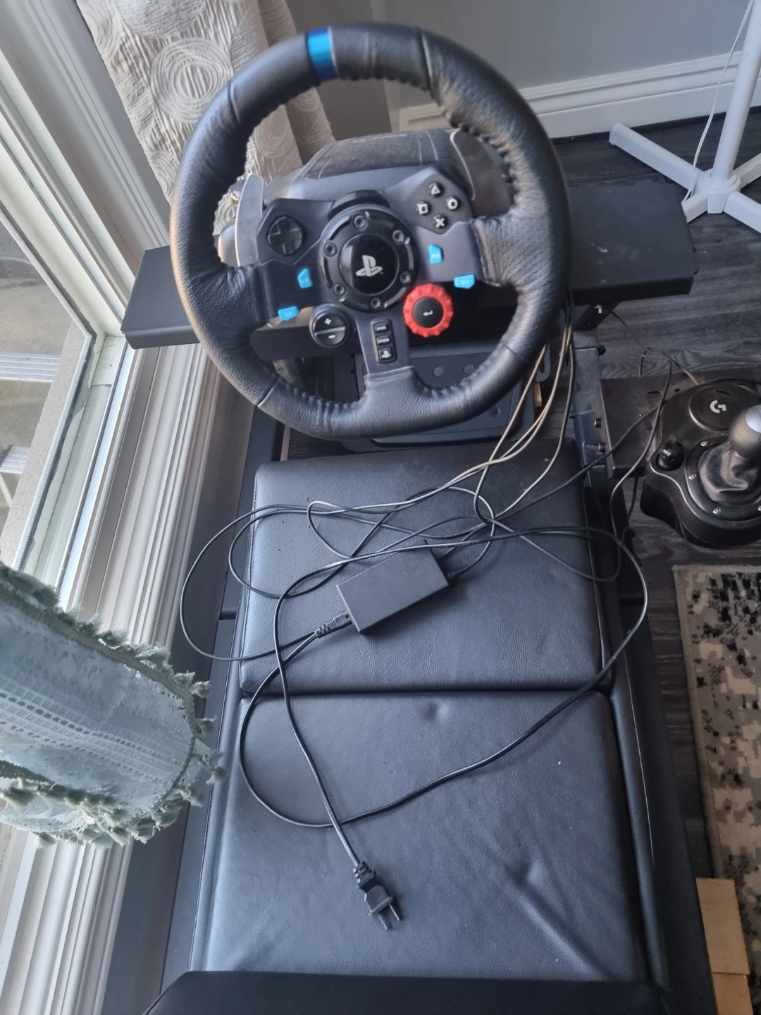 Logitech G Driving Force Racing Wheel and Racing Cockpit - photo 2