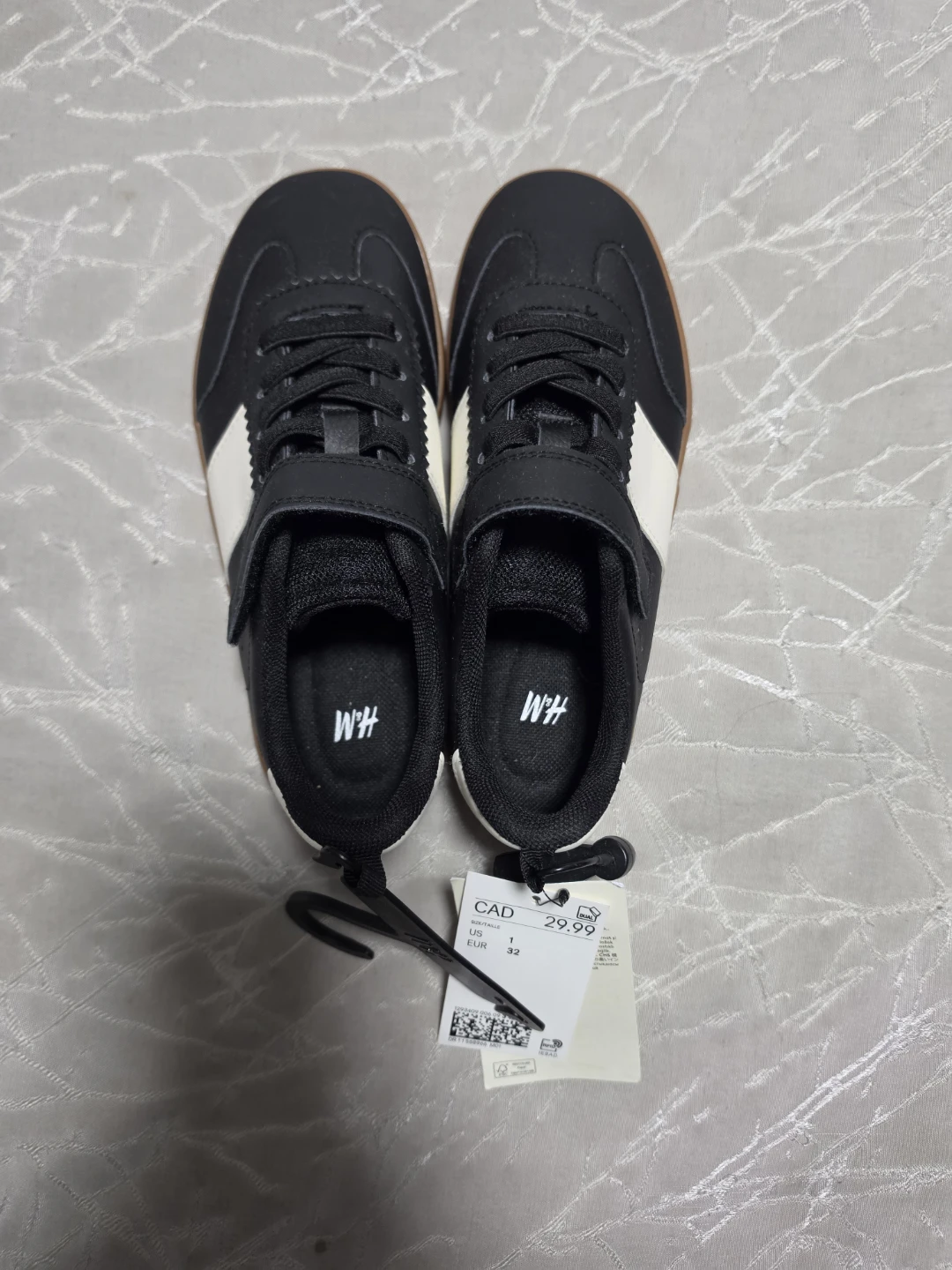 H&M Kids Sneakers Size 1 US / 32 EUR