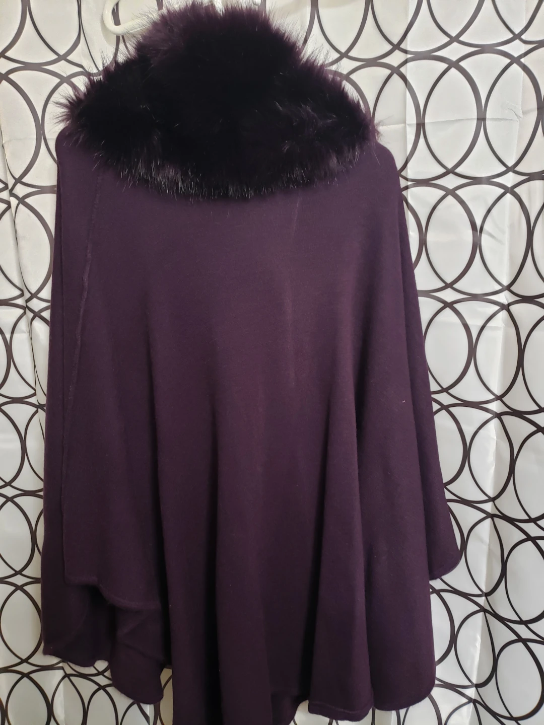 Purple Faux Fur Trim Cape - photo 2