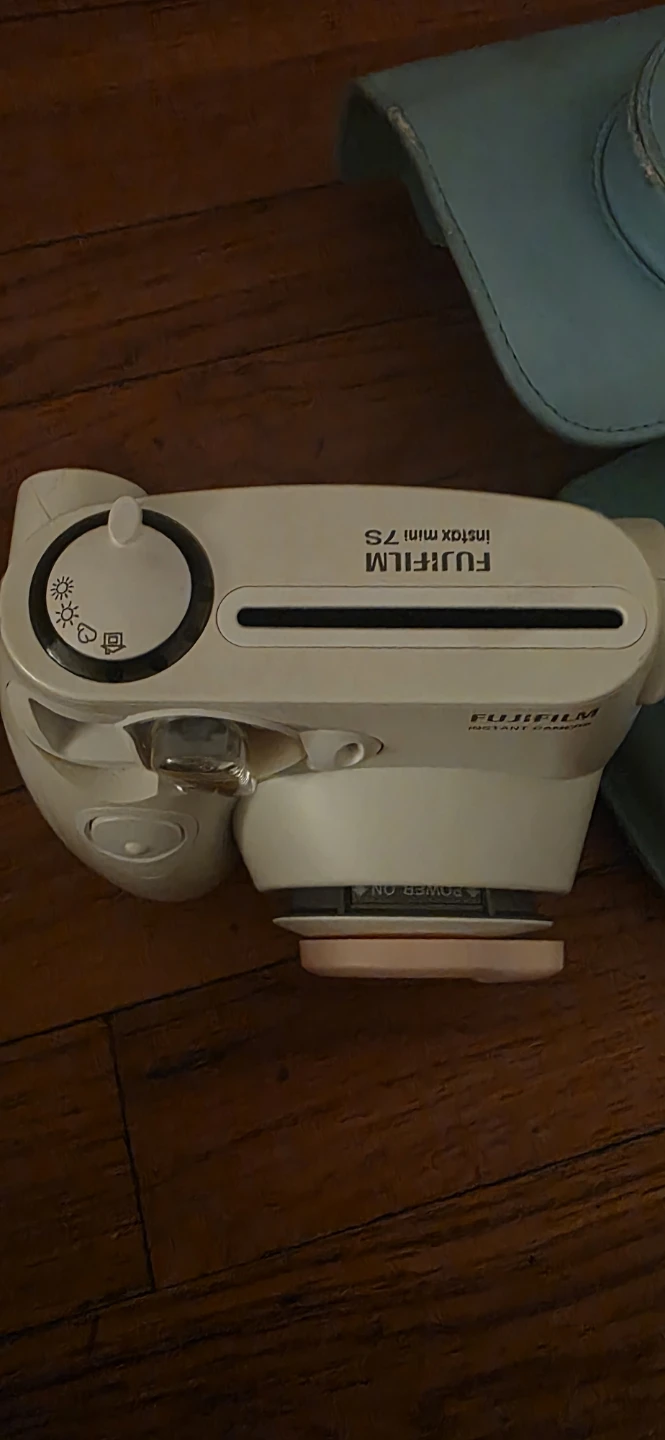 Fujifilm Instax Mini 7S with Case - photo 2