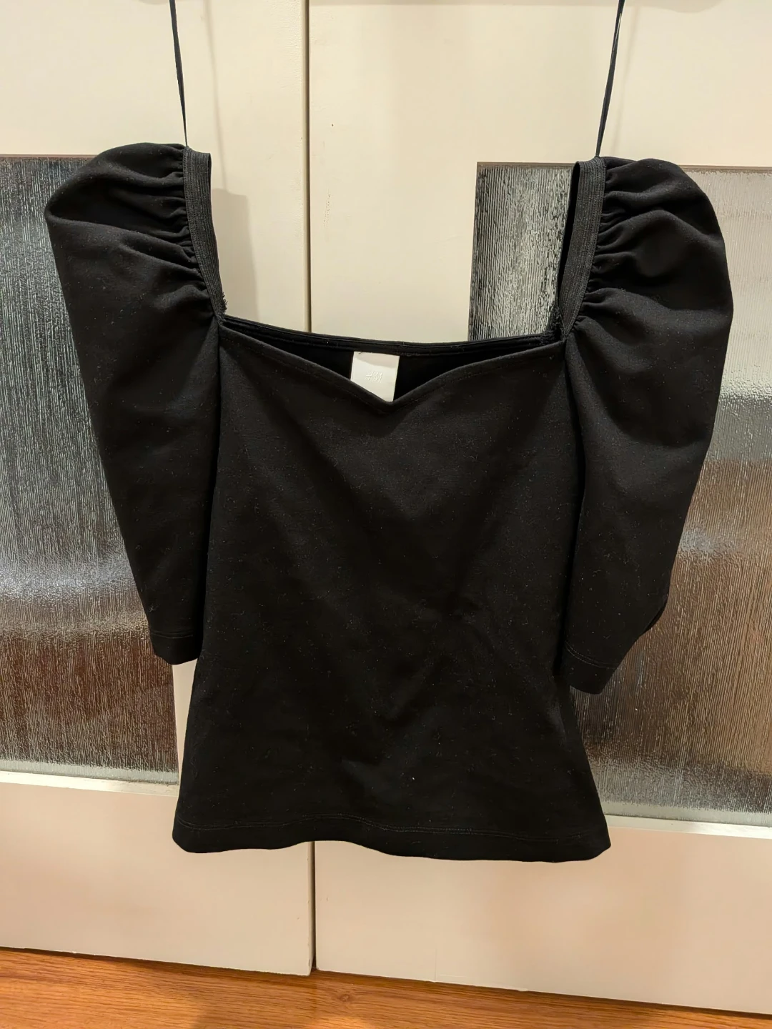 H&M Black Puff Sleeve Top