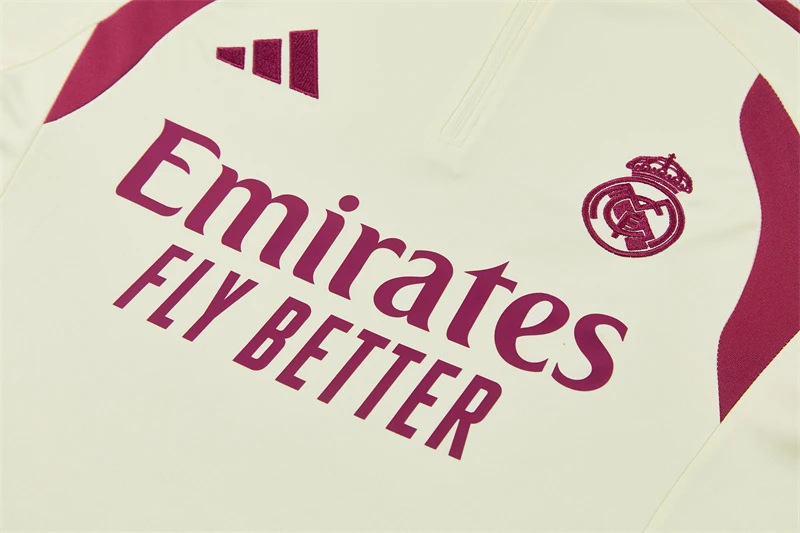 Real madrid tracksuit - photo 2